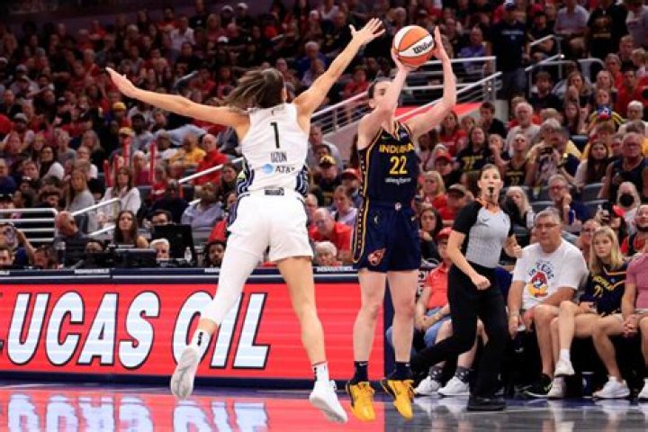 Caitlin Clark breaks records during historic March Madness run