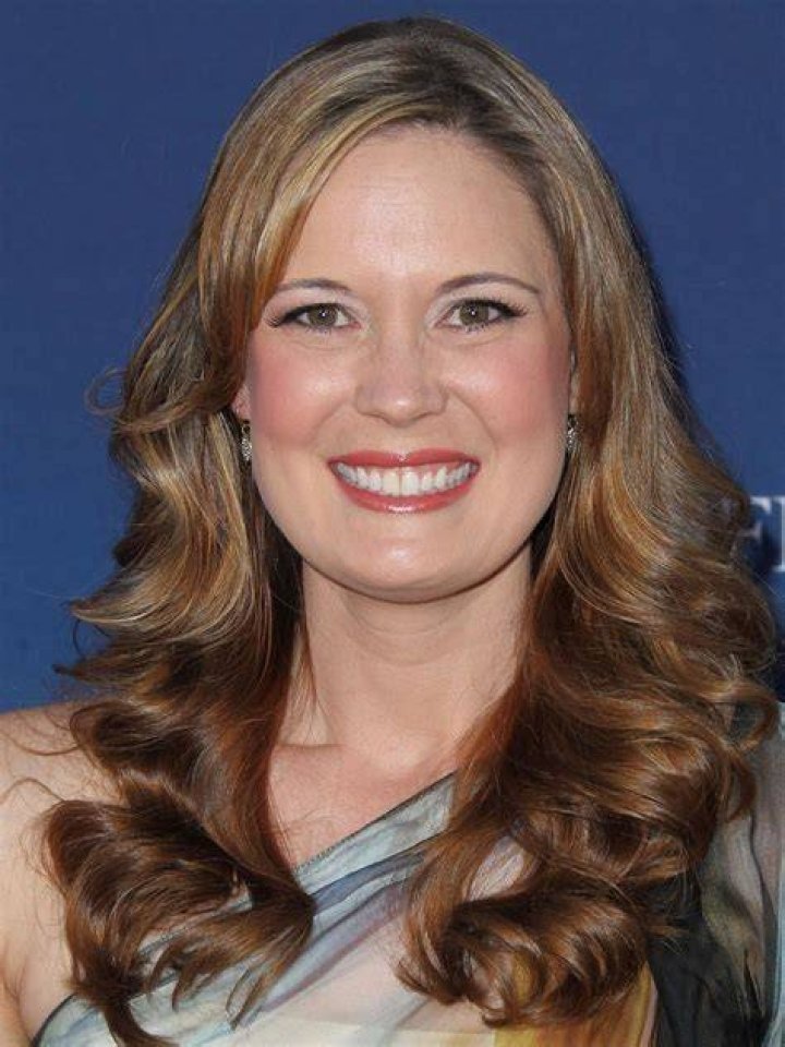 Erin Bethea Bio, Wiki, Age, Husband, Net Worth, Movies, Salary